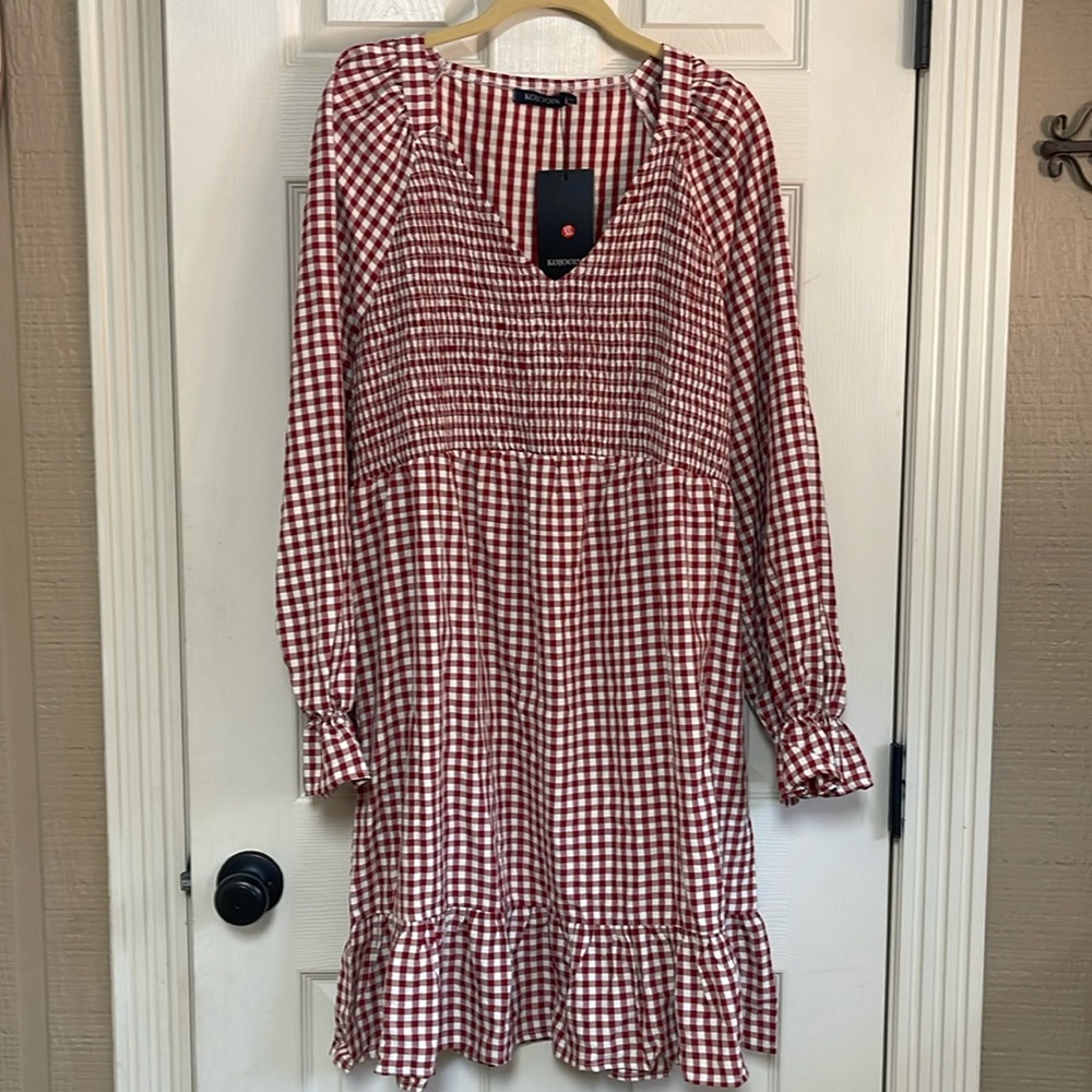 Kojooin red and white checked dress. New! Size XL. Really cute